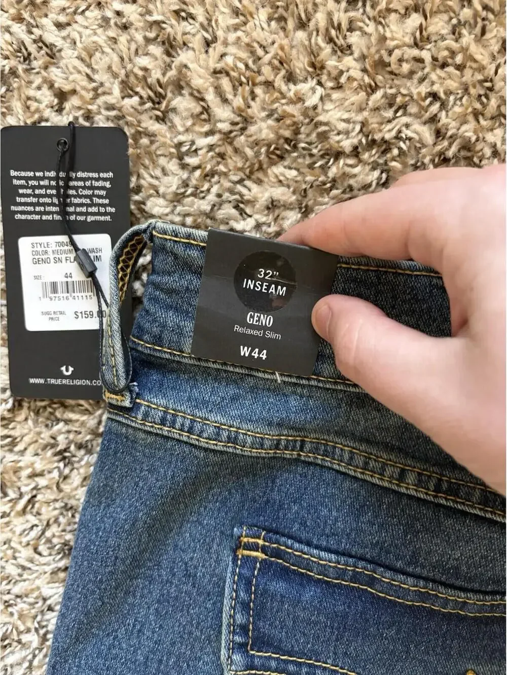 True Religion Men’s Geno Relaxed Slim SN Flap Medium Blue Jeans Size 44x32 NEW
